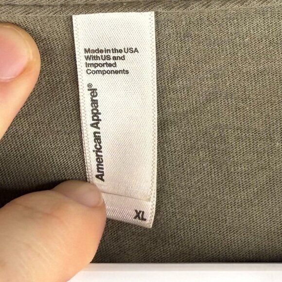 Powell's Books Bear Shirt - Picture 3 of 6